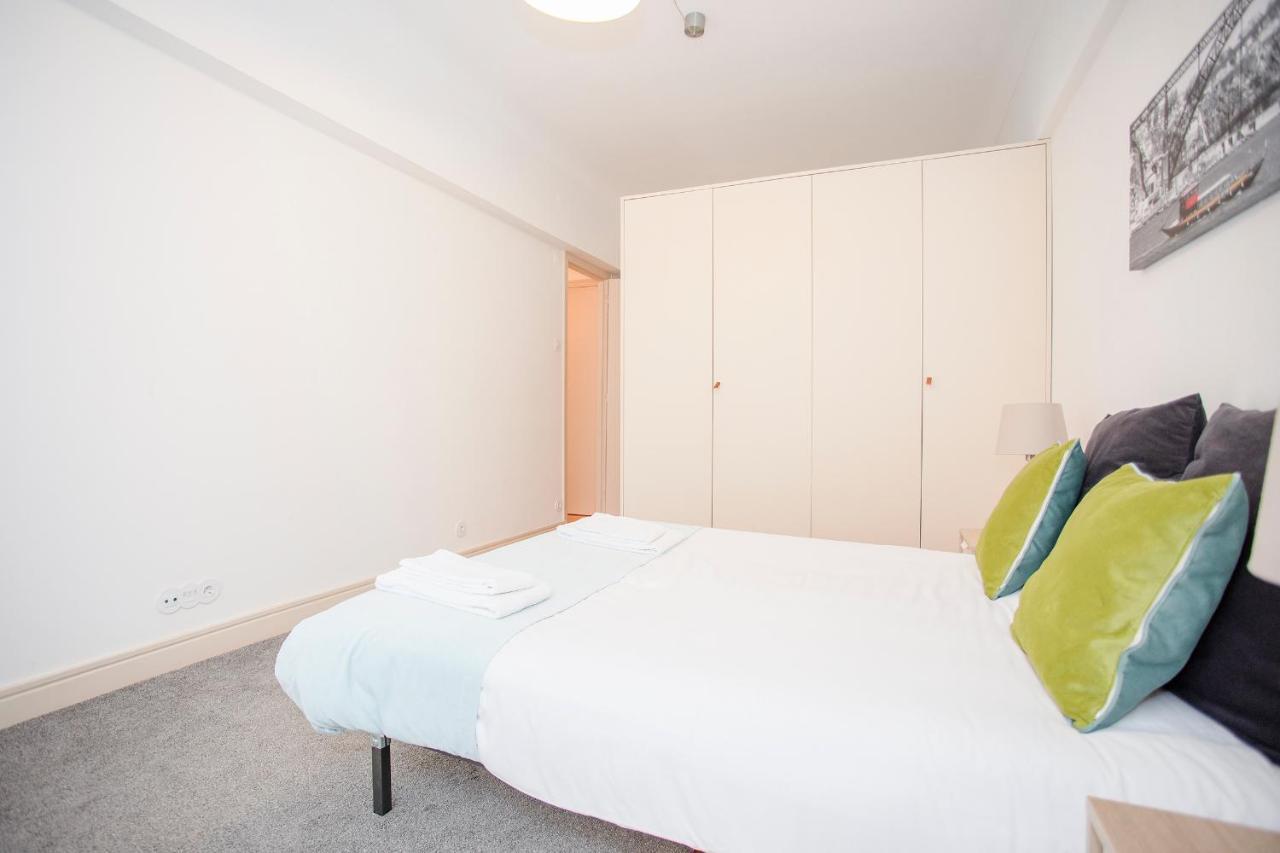 Liiiving In | Light Spacious Apartament